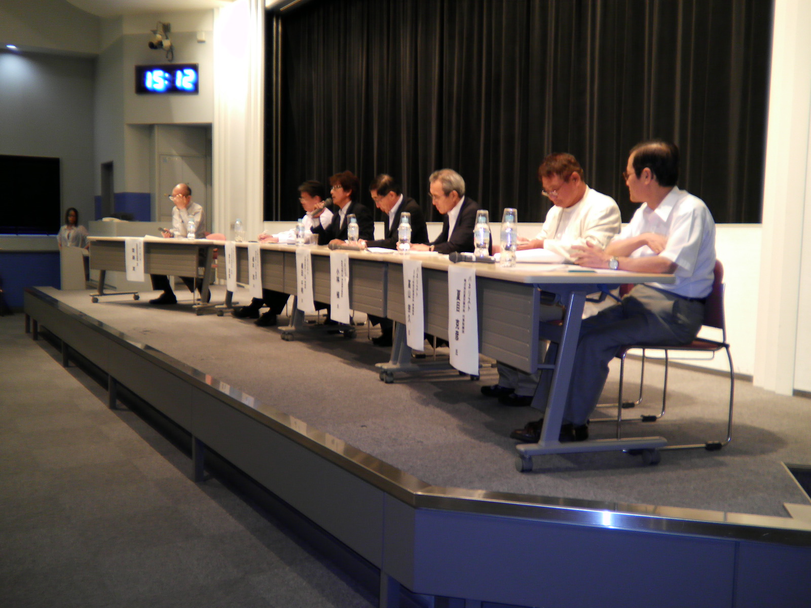 http://www.tokyokai.jp/news/%E3%82%B7%E3%83%B3%E3%83%9D%E3%83%91%E3%83%8D%E3%83%AB.JPG